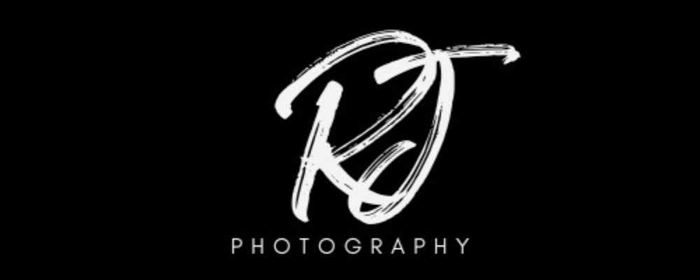 Robyn J Photography Logo